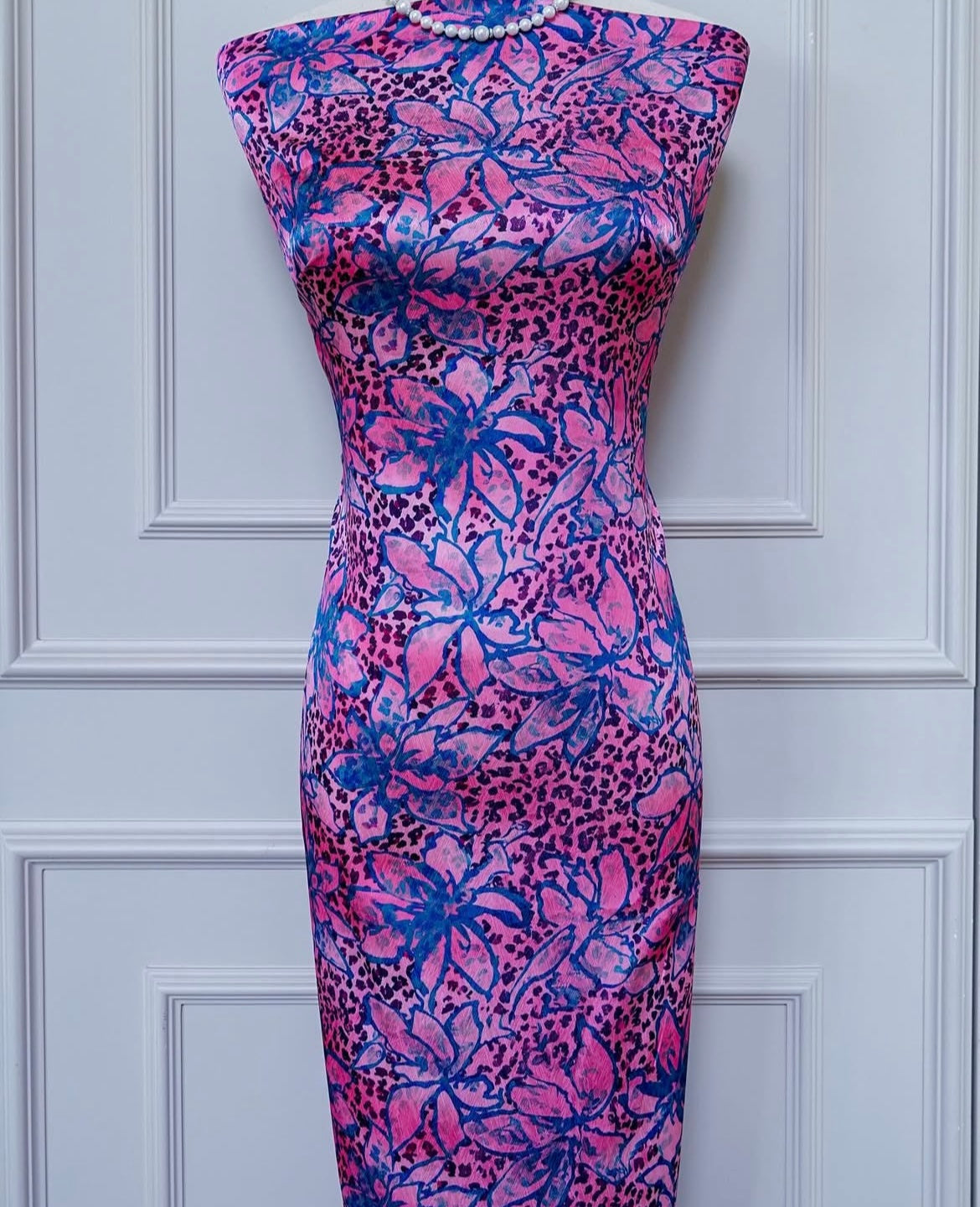 E131 - Satin Crepe